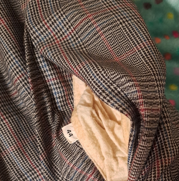 All Weather coat by Campus. Beautiful pattern,  excellent condition.  Warm - Picture 2 of 10